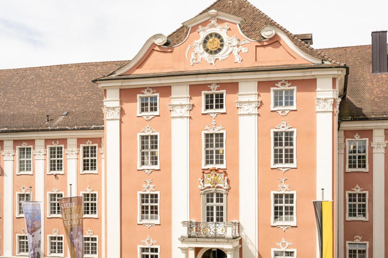 Gaestehaus Am Schlossplatz Z. 3 미르스부르크 외부 사진